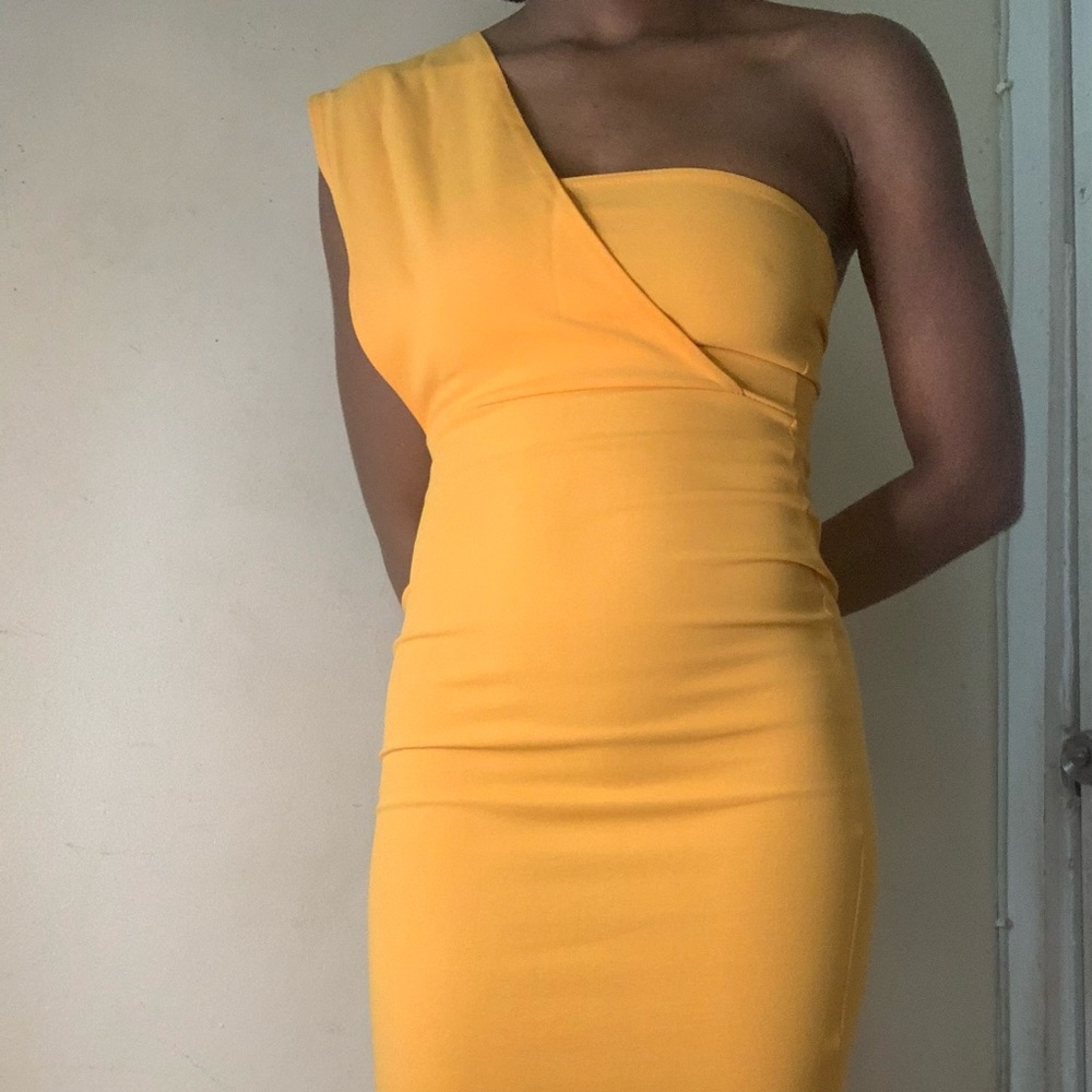 mustard yellow bodycon dress